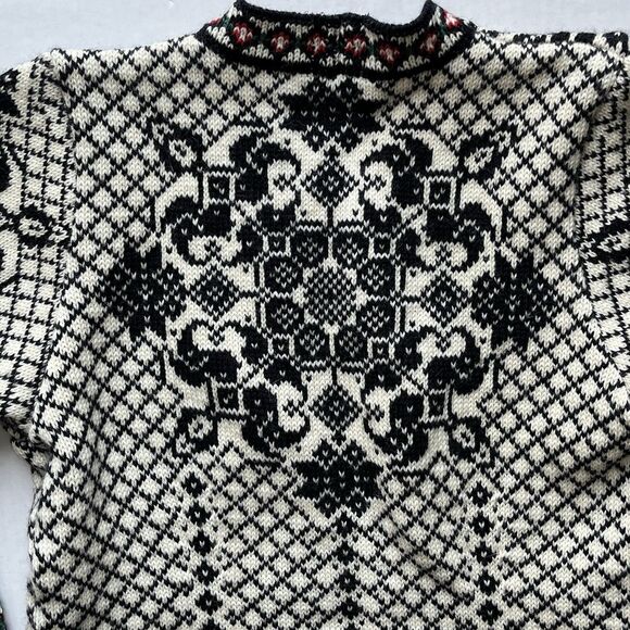 Dale of Norway Wool Knit Cardigan Ski Sweater Nordic Fair Isle Clasp Jacket XS - Picture 4 of 16